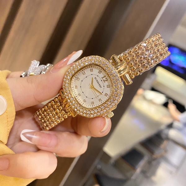 ブランド時計背面デザイン